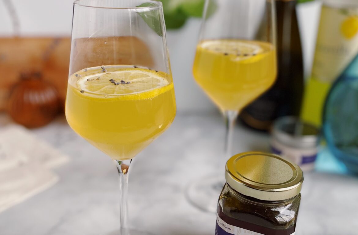 Limoncello Lavender Spritz